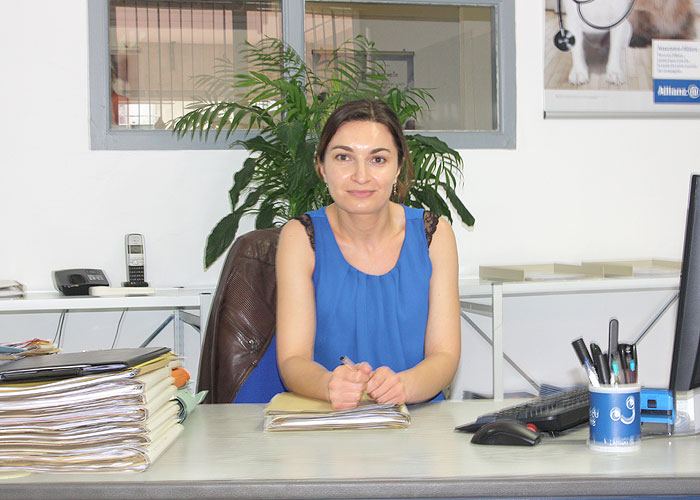 Nathalie notre experte Allianz à Cavalaire, vous accueille et vous conseille