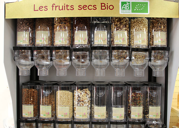 Dans notre magasin, une grande variété de produits comme les fruits secs Bio et ultra-naturel 